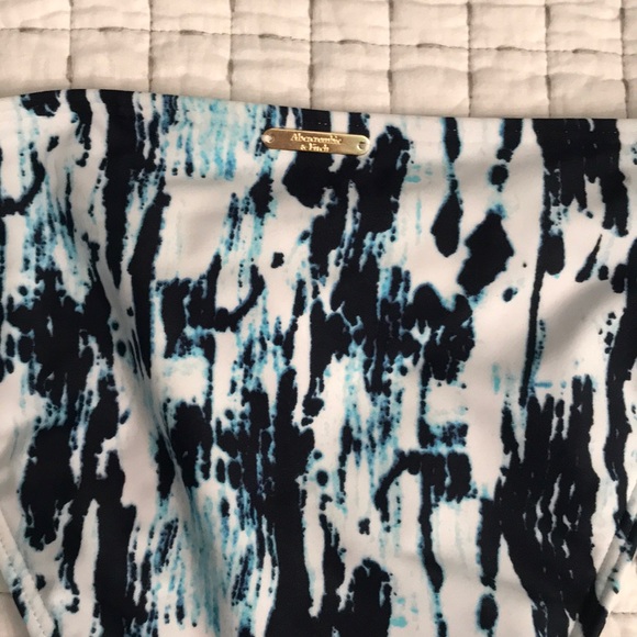 SOLD NWT Abercrombie & Fitch Bikini Bottoms - Picture 6 of 7
